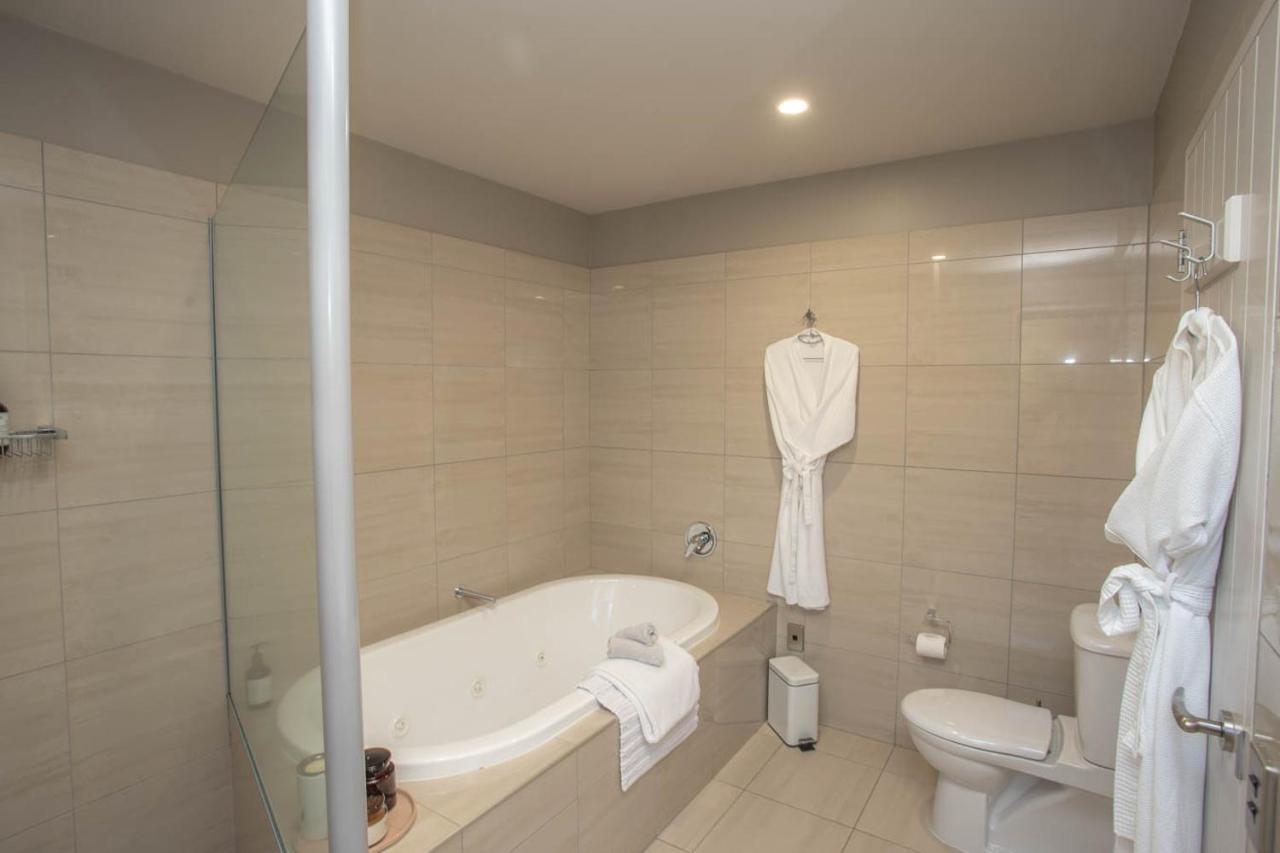Dunluce Boutique B&B Te Anau Buitenkant foto