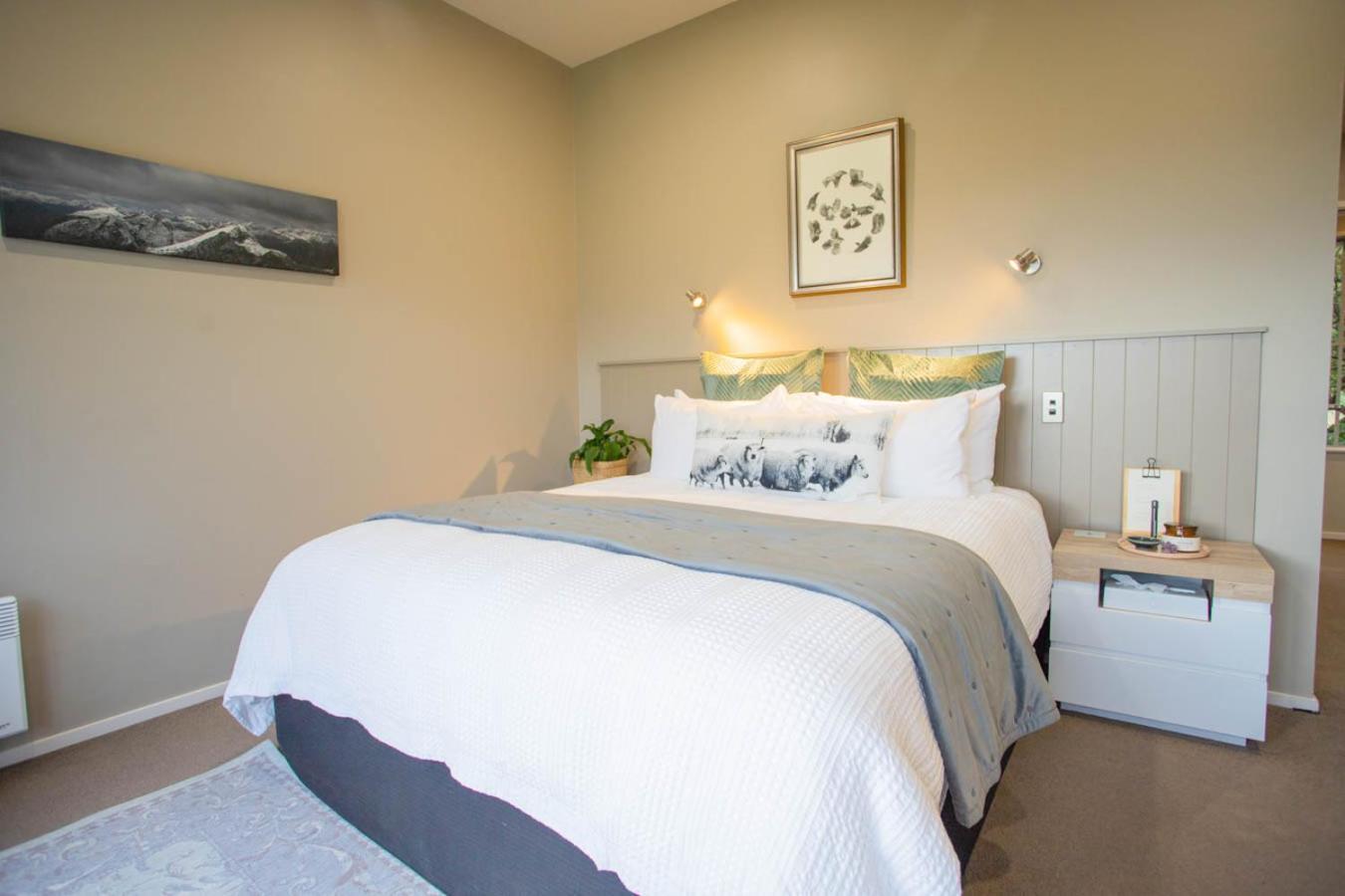 Dunluce Boutique B&B Te Anau Buitenkant foto